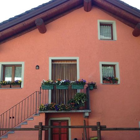 Maison Des Challant Challand Saint Victor Екстериор снимка