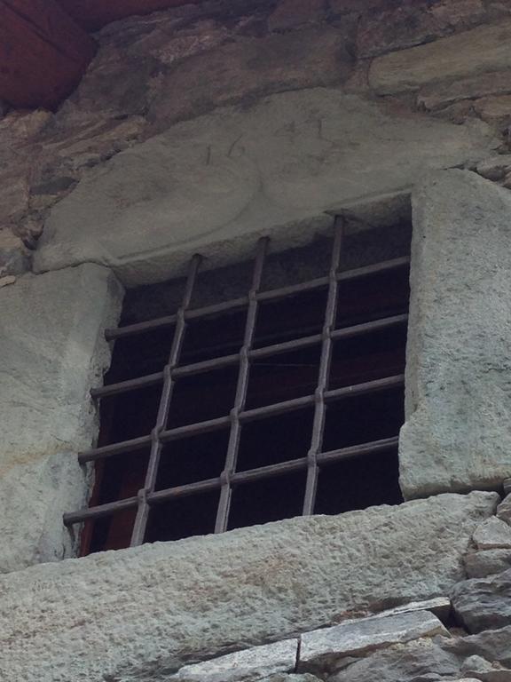 Maison Des Challant Challand Saint Victor Екстериор снимка