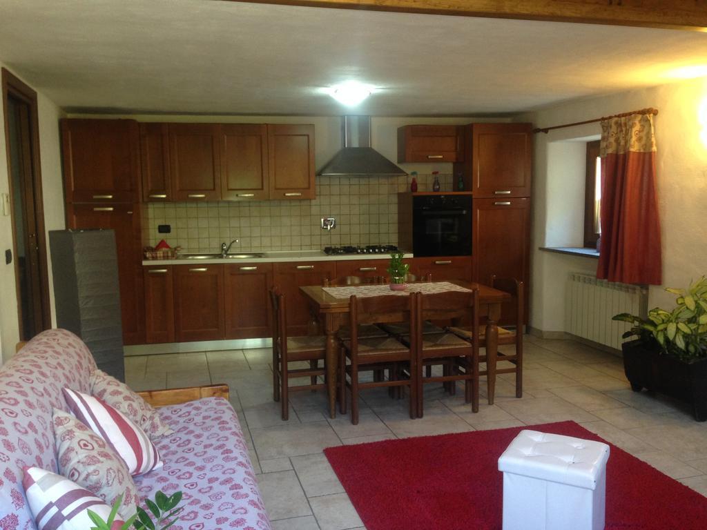 Maison Des Challant Challand Saint Victor Екстериор снимка