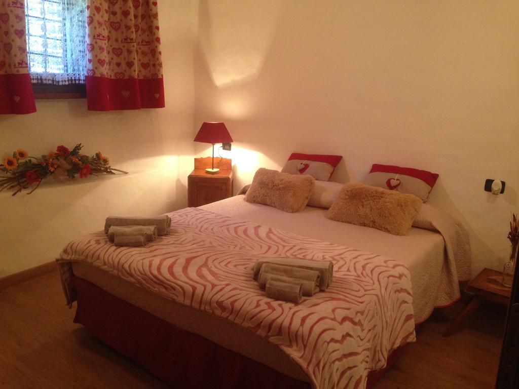 Maison Des Challant Challand Saint Victor Екстериор снимка