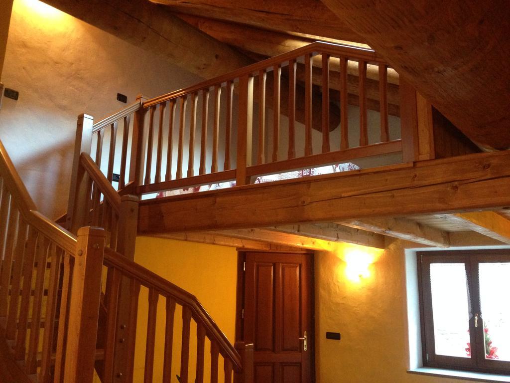 Maison Des Challant Challand Saint Victor Екстериор снимка
