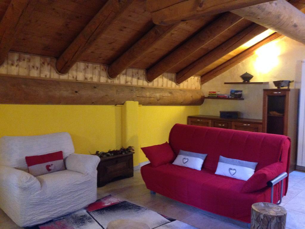 Maison Des Challant Challand Saint Victor Екстериор снимка